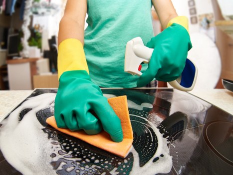 Modern domestic cleaning in a Belgravia property